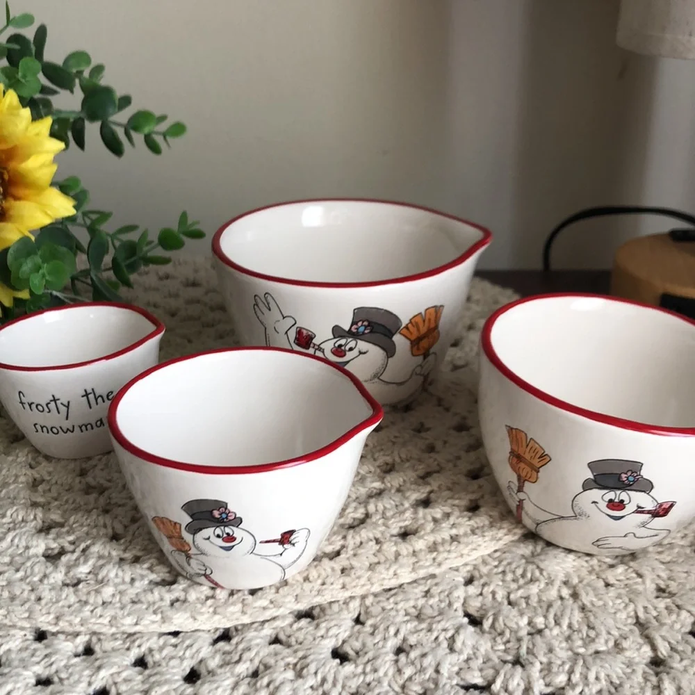 Rae Dunn FROSTY The Snowman Measuring Cup Set